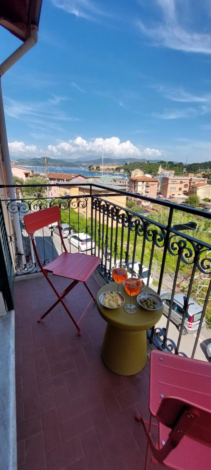 Moderno Appartamento Vista Mare, Con Parcheggio Privato Портовенере Екстер'єр фото